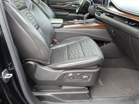 Used 2021 Cadillac Escalade Premium Luxury Platinum image 8