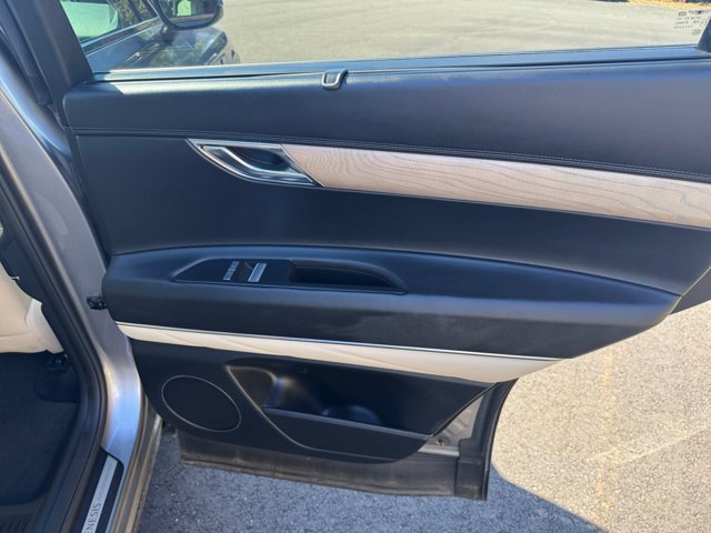 Used 2024 Genesis GV80 2.5T AWD/4WD image 13
