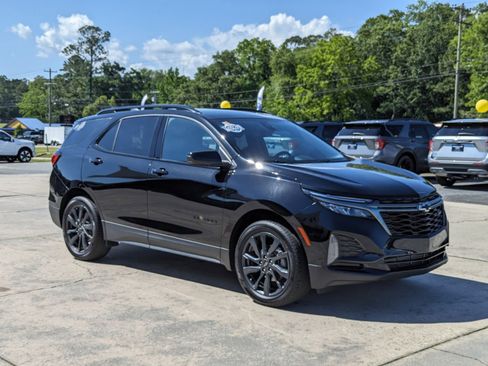 Used 2023 Chevrolet Equinox RS image 4