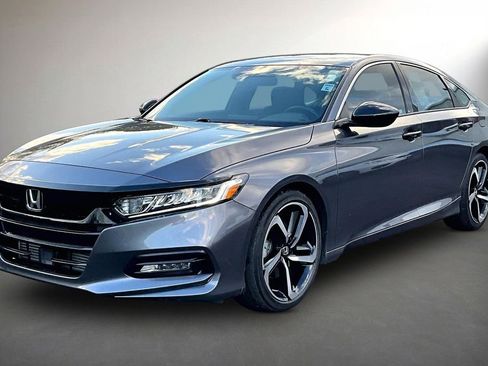 Used 2020 Honda Accord Sport image 3