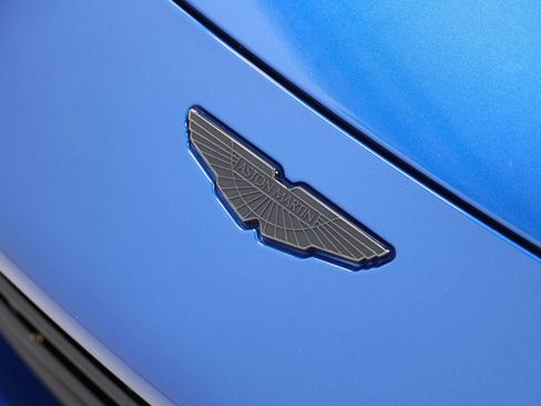 Used 2023 Aston Martin V8 Vantage Roadster RWD image 6