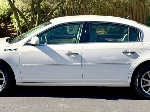Used 2008 Buick Lucerne CXL w/ Driver Confidence Package FWD image 4