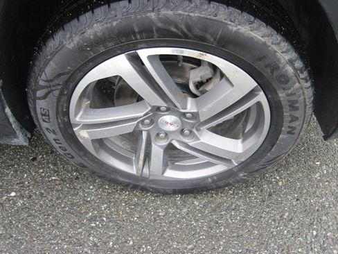 Used 2020 GMC Terrain SLT w/ Preferred Package image 4