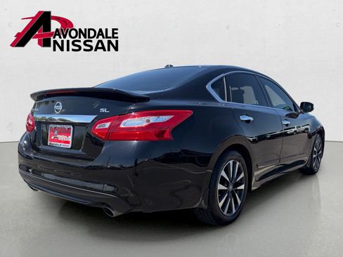 Certified 2016 Nissan Altima 2.5 SL w/ 2.5 Technology Package FWD image 5