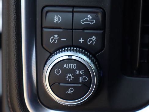 Used 2020 GMC Sierra 2500 Denali w/ Denali Ultimate Package image 22