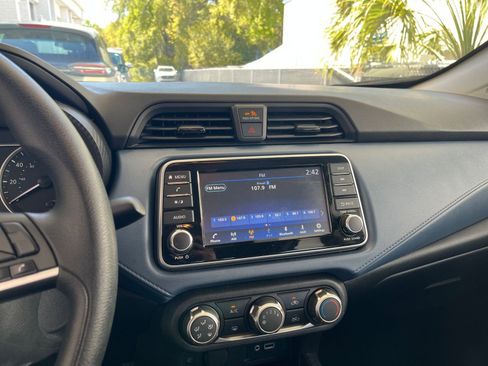 Used 2025 Nissan Versa SV image 17