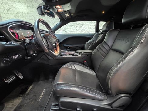 Used 2019 Dodge Challenger SRT Hellcat w/ Laguna Leather Package image 18