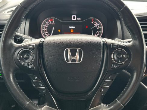 Used 2017 Honda Pilot Elite image 24