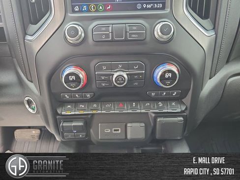 Used 2020 GMC Sierra 1500 Denali w/ Denali Ultimate Package AWD/4WD image 18