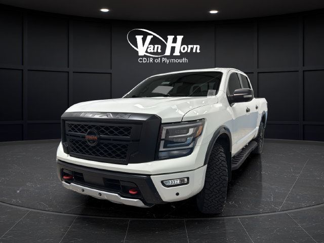 Used 2021 Nissan Titan PRO-4X w/ Pro-4x Convenience Package AWD/4WD image 3