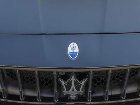 Used 2022 Maserati Quattroporte Modena Q4 AWD/4WD image 42