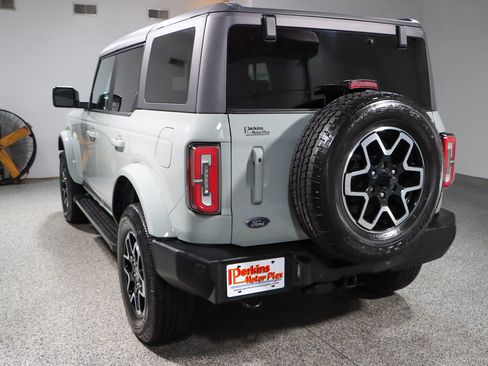 Used 2022 Ford Bronco Outer Banks AWD/4WD image 9