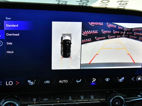 Used 2024 Chevrolet Blazer EV LT AWD/4WD image 18