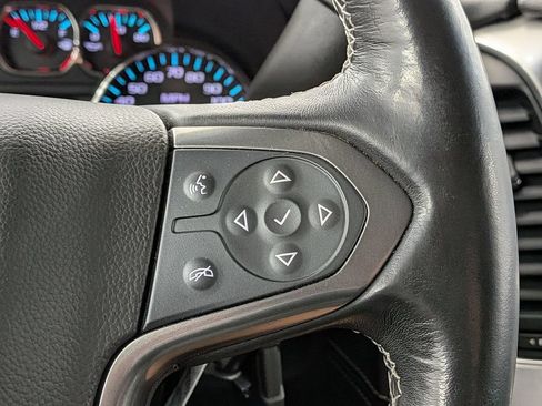 Used 2019 Chevrolet Suburban LT AWD/4WD image 18