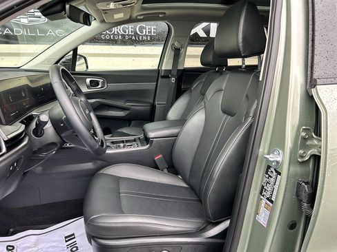 Certified 2025 Kia Sorento X-Line EX image 12