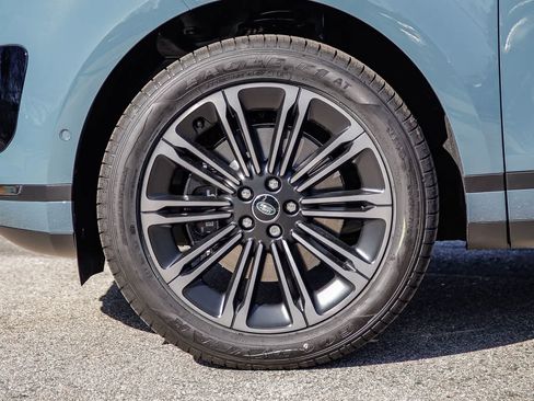 New 2026 Land Rover Range Rover Evoque S image 9