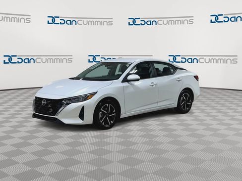 Used 2024 Nissan Sentra SV FWD image 4