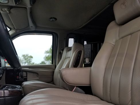 Used 2012 GMC Savana 1500 1500 image 21