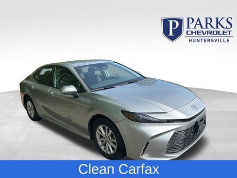 Used 2025 Toyota Camry LE image 1