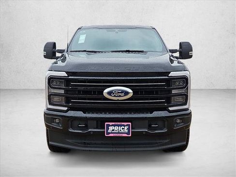 Certified 2025 Ford F250 Platinum AWD/4WD image 2