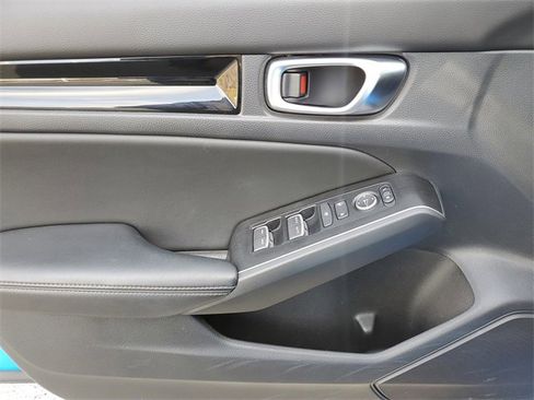 Used 2022 Honda Civic Sport Touring image 14