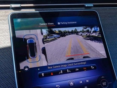 Used 2023 Mercedes-Benz EQE 500 4MATIC Sedan image 23