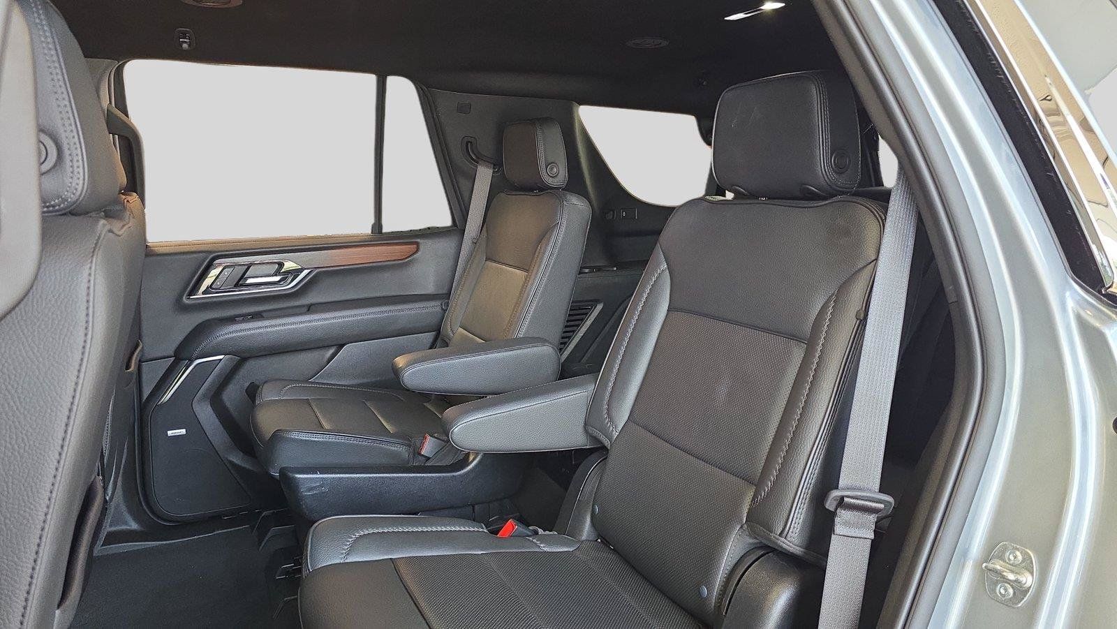 Used 2025 GMC Yukon Denali AWD/4WD image 18