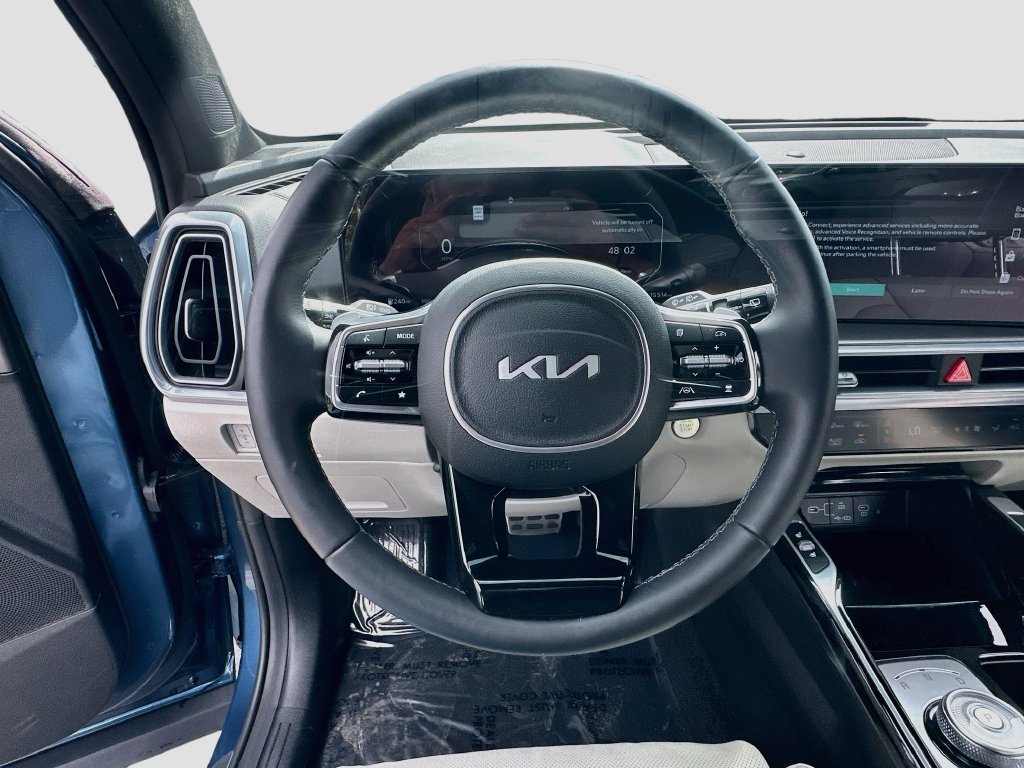Certified 2025 Kia Sorento SX Prestige AWD/4WD image 11