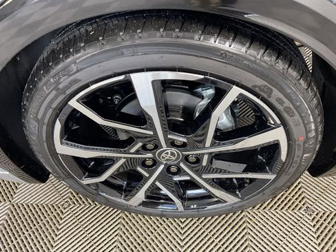 New 2026 Toyota Prius Plug-In Hybrid image 5