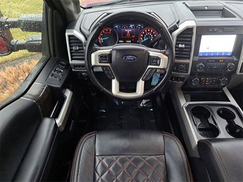 Used 2021 Ford F350 Lariat image 10