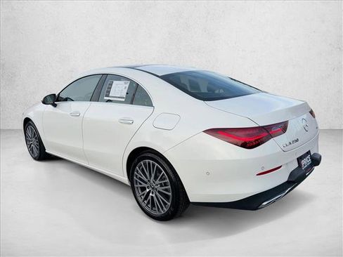 Used 2025 Mercedes-Benz CLA 250 4MATIC image 8
