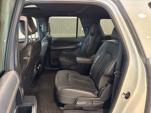 Used 2022 Ford Expedition Max Platinum image 12