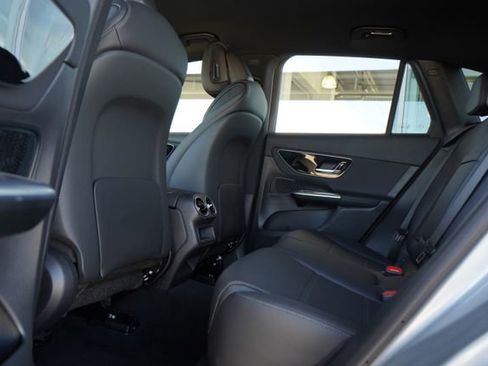 Used 2026 Mercedes-Benz GLC 300 image 25