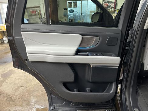 New 2026 Ford Expedition Platinum w/ Platinum Ultimate Package image 24