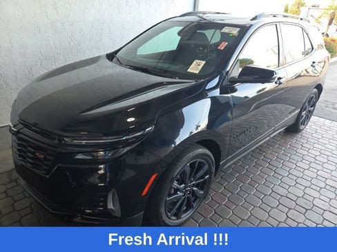 Used 2024 Chevrolet Equinox RS w/ RS Leather Package FWD image 2