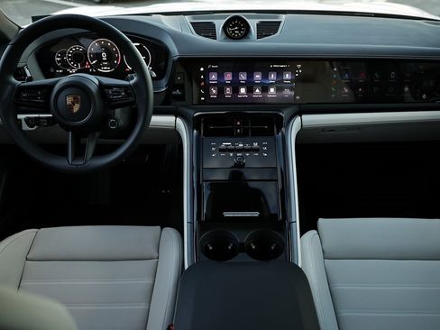 New 2026 Porsche Panamera 4 image 31