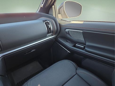 New 2026 Ford Expedition Tremor image 13