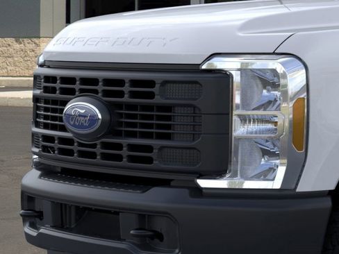 New 2026 Ford F350 XL w/ XL Off-Road Package image 17