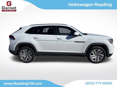 Used 2021 Volkswagen Atlas Cross Sport SE w/ Panoramic Sunroof Package image 6