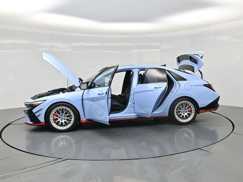 Used 2025 Hyundai Elantra N image 32