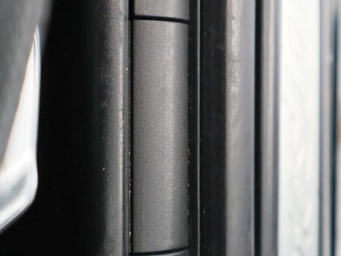 Used 2011 Porsche Boxster S image 24