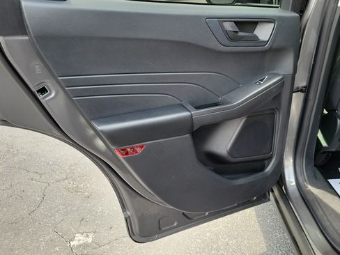Certified 2022 Ford Escape SE w/ Convenience Package FWD image 12