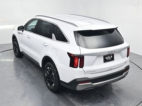 Certified 2025 Kia Sorento S image 50