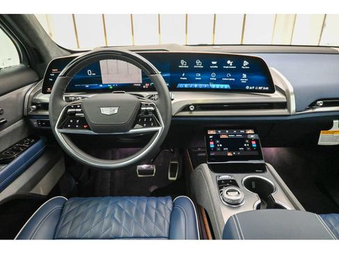 New 2026 Cadillac Vistiq Premium Luxury image 16