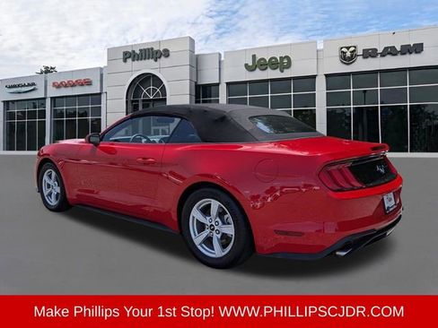 Used 2021 Ford Mustang Convertible RWD image 5