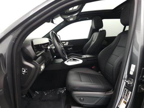 Used 2025 Mercedes-Benz GLE 450e 4MATIC image 8