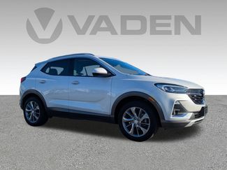 Used 2022 Buick Encore GX Essence w/ Advanced Technology Package video 3