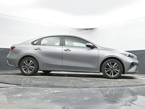 Used 2024 Kia Forte LXS image 46