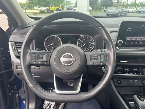 Used 2024 Nissan Rogue SV w/ SV Premium Package AWD/4WD image 23