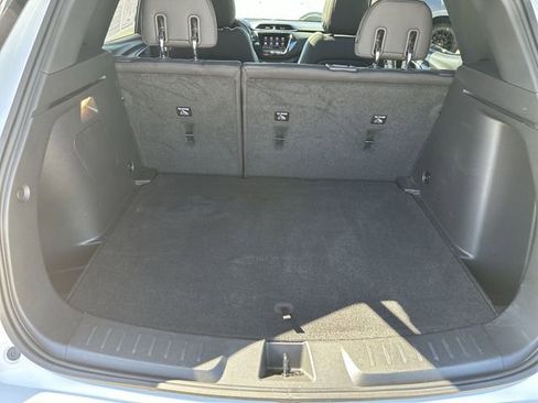 Used 2023 Chevrolet TrailBlazer RS w/ Sun and Liftgate Package image 23